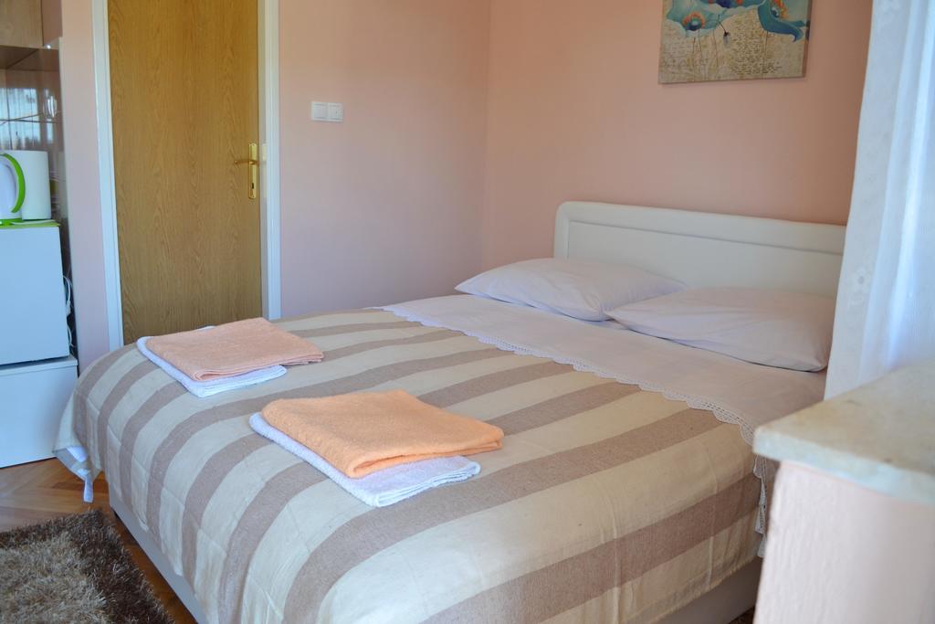 Apartment And Rooms Toka Zadar Room photo